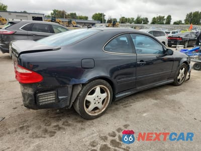 Trzecie zdjęcie samochodu z tyłu: 2000 MERCEDES-BENZ CLK 430 VIN:WDBLJ70G3YF154158 - miniatura