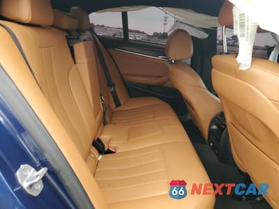 Zdjęcie 10 z 12 samochodu: 2021 BMW 530 XI VIN:WBA13BJ09MWX15557 - miniatura