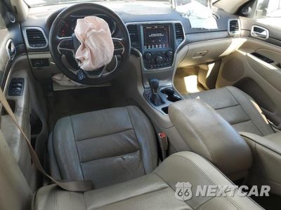 Zdjęcie 8 z 13 samochodu: 2018 JEEP GRAND CHEROKEE OVERLAND VIN:1C4RJECG1JC204994 - miniatura