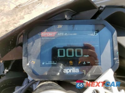 Zdjęcie 7 z 10 samochodu: 2025 APRILIA RS 457 VIN:ZD4XEUA06S6002250 - miniatura