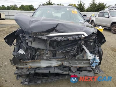 Piąte zdjęcie samochodu w środku: 2019 SUBARU FORESTER VIN:JF2SKACCXKH478219 - miniatura