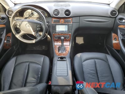 Zdjęcie 8 z 15 samochodu: 2007 MERCEDES-BENZ CLK 550 VIN:WDBTJ72H27F206772 - miniatura