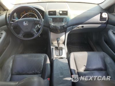 Zdjęcie 8 z 12 samochodu: 2006 HONDA ACCORD EX VIN:1HGCM56846A037715 - miniatura