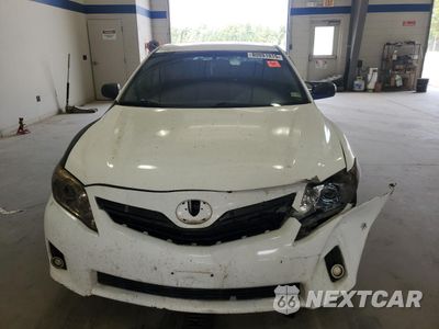 Piąte zdjęcie samochodu w środku: 2010 TOYOTA CAMRY HYBRID VIN:4T1BB3EK3AU124090 - miniatura