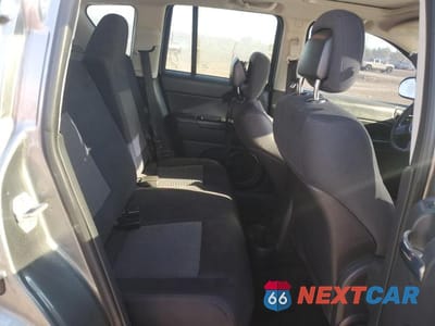 Zdjęcie 11 z 13 samochodu: 2012 JEEP COMPASS LATITUDE VIN:1C4NJCEA9CD652411 - miniatura