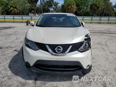 Piąte zdjęcie samochodu w środku: 2017 NISSAN ROGUE SPORT S VIN:JN1BJ1CP6HW009351 - miniatura
