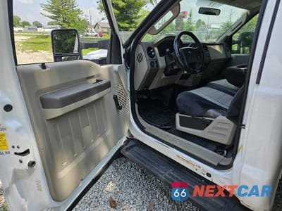 Czwarte zdjęcie samochodu z boku: 2009 FORD F450 SUPER DUTY VIN:1FDAF46R09EA85806 - miniatura