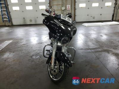 Drugie zdjęcie samochodu z przodu: 2019 HARLEY-DAVIDSON FLHX VIN:1HD1KBC18KB668908 - miniatura
