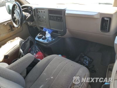 Zdjęcie 8 z 13 samochodu: 2003 CHEVROLET EXPRESS G3500 VIN:1GCHG39U131124640 - miniatura