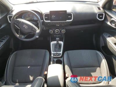 Zdjęcie 8 z 13 samochodu: 2024 HYUNDAI VENUE LIMITED VIN:KMHRC8A34RU293862 - miniatura