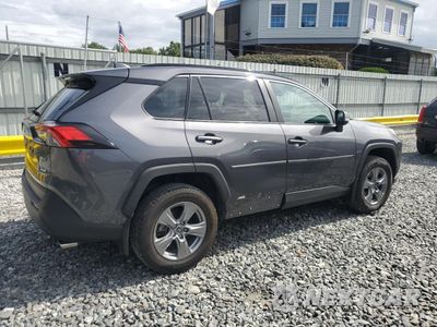 Trzecie zdjęcie samochodu z tyłu: 2022 TOYOTA RAV4 XLE VIN:4T3RWRFV5NU074658 - miniatura