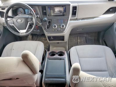 Zdjęcie 8 z 13 samochodu: 2015 TOYOTA SIENNA LE VIN:5TDKK3DC7FS665590 - miniatura