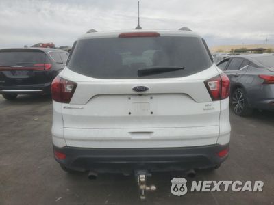 Zdjęcie 6 z 15 samochodu: 2019 FORD ESCAPE SE VIN:1FMCU0GD6KUA35949 - miniatura