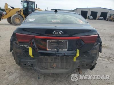 Zdjęcie 6 z 13 samochodu: 2019 KIA FORTE FE VIN:3KPF24AD3KE127400 - miniatura