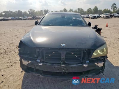 Piąte zdjęcie samochodu w środku: 2013 BMW 740 LI VIN:WBAYE4C53DD137707 - miniatura