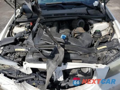 Zdjęcie 11 z 12 samochodu: 2009 BMW 335 I VIN:WBAPM73579E191089 - miniatura