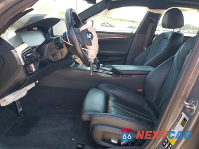 Zdjęcie 7 z 13 samochodu: 2022 BMW 540 XI VIN:WBA73BJ01NWX68037 - miniatura