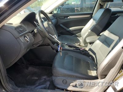 Zdjęcie 7 z 12 samochodu: 2015 VOLKSWAGEN PASSAT VIN:1VWBT7A34FC006129 - miniatura