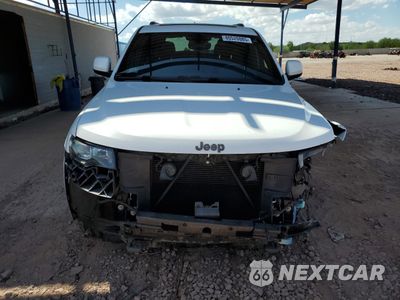 Piąte zdjęcie samochodu w środku: 2017 JEEP GRAND CHEROKEE LAREDO VIN:1C4RJFAG2HC612309 - miniatura