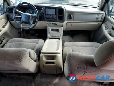 Zdjęcie 8 z 15 samochodu: 2000 CHEVROLET SUBURBAN C1500 VIN:3GNEC16T5YG192132 - miniatura