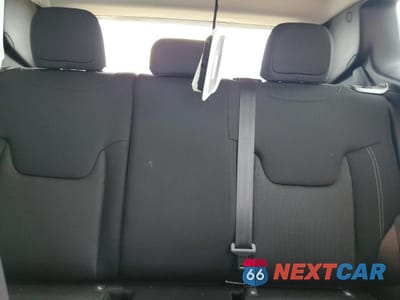 Zdjęcie 10 z 13 samochodu: 2021 JEEP RENEGADE SPORT VIN:ZACNJCAB1MPM30587 - miniatura