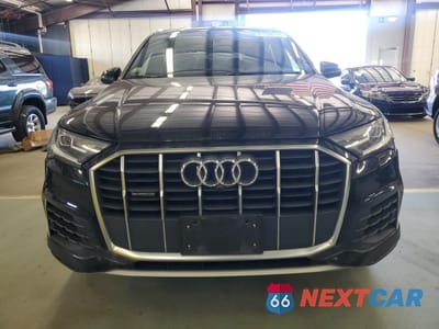 Piąte zdjęcie samochodu w środku: 2020 AUDI Q7 PREMIUM VIN:WA1AXAF79LD005876 - miniatura