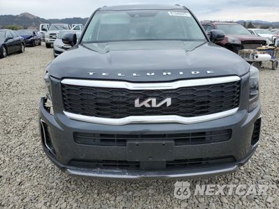 Piąte zdjęcie samochodu w środku: 2022 KIA TELLURIDE EX VIN:5XYP3DHC3NG224439 - miniatura