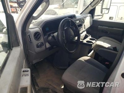 Zdjęcie 8 z 13 samochodu: 2022 FORD E-350 BOX TRUCK VIN:1FDWE3FNXNDC14196 - miniatura