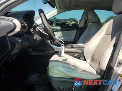 Zdjęcie 7 z 14 samochodu: 2016 LEXUS IS 300 VIN:JTHCM1D28G5010337 - miniatura