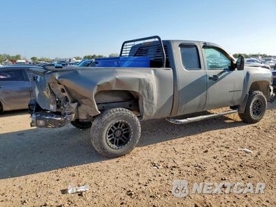 Trzecie zdjęcie samochodu z tyłu: 2011 CHEVROLET SILVERADO C1500 LT VIN:1GCRCSE0XBZ244370 - miniatura