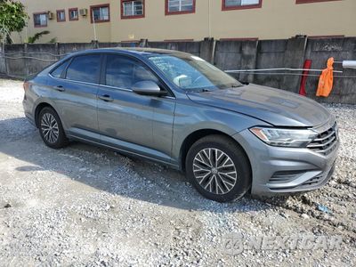 Czwarte zdjęcie samochodu z boku: 2020 VOLKSWAGEN JETTA S VIN:3VWCB7BU0LM064201 - miniatura