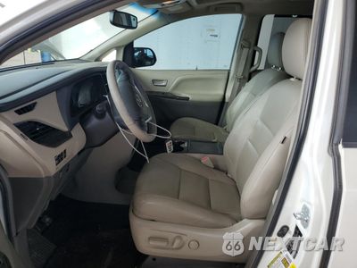 Zdjęcie 7 z 14 samochodu: 2015 TOYOTA SIENNA XLE VIN:5TDYK3DC3FS682820 - miniatura