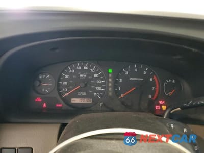 Zdjęcie 9 z 12 samochodu: 2000 NISSAN FRONTIER KING CAB XE VIN:1N6DD26S4YC367260 - miniatura