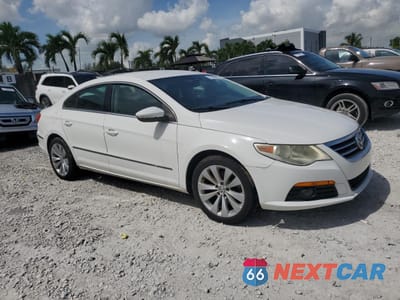Czwarte zdjęcie samochodu z boku: 2010 VOLKSWAGEN CC SPORT VIN:WVWML7AN0AE517220 - miniatura