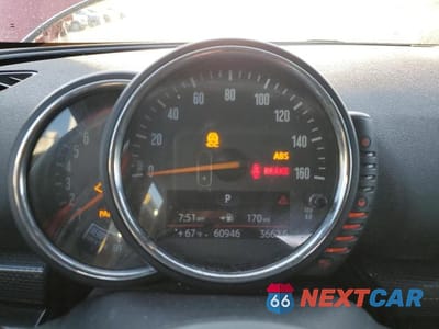 Zdjęcie 9 z 13 samochodu: 2016 MINI COOPER CLUBMAN VIN:WMWLN5C54G2E29630 - miniatura