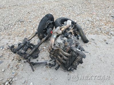 Drugie zdjęcie samochodu z przodu: 2025 BMW S 1000 RR VIN:WB10P2308S6L85629 - miniatura