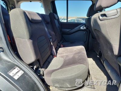 Zdjęcie 11 z 15 samochodu: 2005 NISSAN PATHFINDER LE VIN:5N1AR18W55C731291 - miniatura