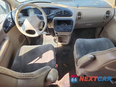 Zdjęcie 8 z 13 samochodu: 2000 DODGE GRAND CARAVAN SE VIN:1B4GP44R2YB664310 - miniatura