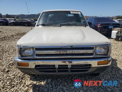 Piąte zdjęcie samochodu w środku: 1989 TOYOTA PICKUP 1/2 TON EXTRA LONG WHEELBASE DLX VIN:JT4RN93P6K0001422 - miniatura