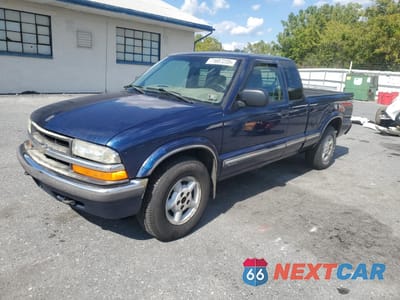 2002 CHEVROLET S TRUCK S10 1GCDT19WX28174488 - główne zdjęcie licytacji z USA - miniatura