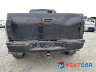 Zdjęcie 6 z 12 samochodu: 2008 CHEVROLET SILVERADO K3500 VIN:1GCJK33648F159273 - miniatura