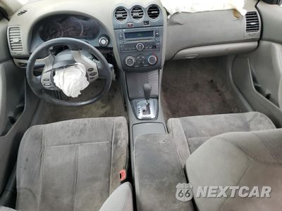 Zdjęcie 8 z 13 samochodu: 2011 NISSAN ALTIMA BASE VIN:1N4AL2AP5BN499215 - miniatura
