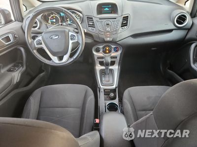 Zdjęcie 8 z 14 samochodu: 2015 FORD FIESTA SE VIN:3FADP4EJ2FM141413 - miniatura