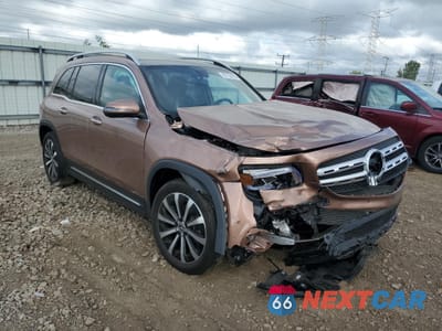Czwarte zdjęcie samochodu z boku: 2023 MERCEDES-BENZ GLB 250 4MATIC VIN:W1N4M4HB2PW328278 - miniatura