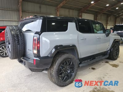 Trzecie zdjęcie samochodu z tyłu: 2025 GMC HUMMER SUV 2X VIN:1GKT0NDE5SU111689 - miniatura