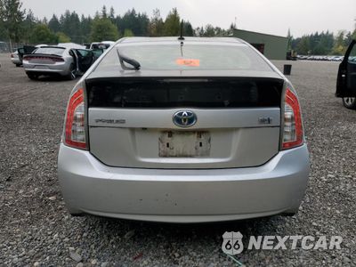 Zdjęcie 6 z 12 samochodu: 2013 TOYOTA PRIUS VIN:JTDKN3DU7D5552029 - miniatura