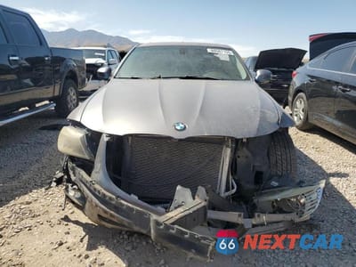 Piąte zdjęcie samochodu w środku: 2011 BMW 328 XI VIN:WBAPK7C54BF087181 - miniatura