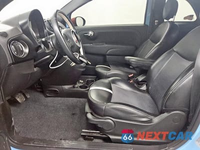 Zdjęcie 7 z 14 samochodu: 2017 FIAT 500 ELECTRIC VIN:3C3CFFGE4HT611698 - miniatura