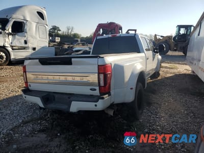 Trzecie zdjęcie samochodu z tyłu: 2020 FORD F450 SUPER DUTY VIN:1FT8W4DT2LEC91573 - miniatura