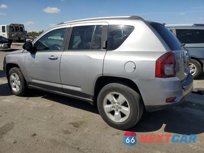 Drugie zdjęcie samochodu z przodu: 2015 JEEP COMPASS SPORT VIN:1C4NJCBAXFD397096 - miniatura